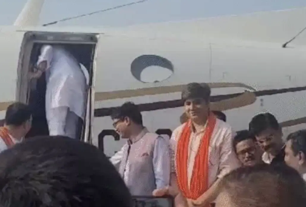 Screenshot 2024 09 21 at 1.24.45 PM jpg Minister and BJP leaders survive near crash landing as pilot expertly navigates turbulent state plane descent.